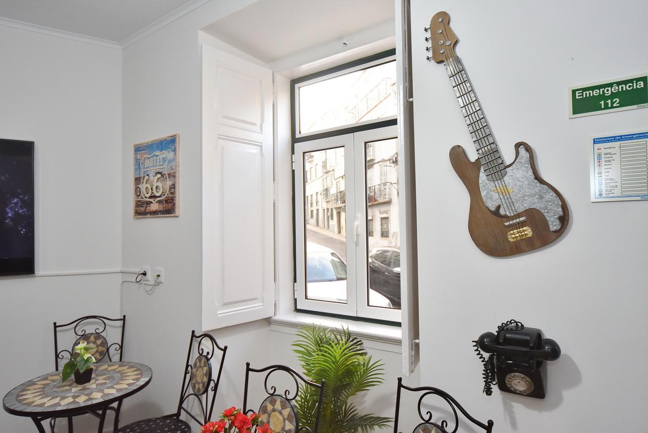 Train Lisbon Hostel المظهر الخارجي الصورة