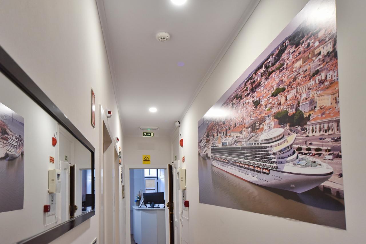 Train Lisbon Hostel المظهر الخارجي الصورة